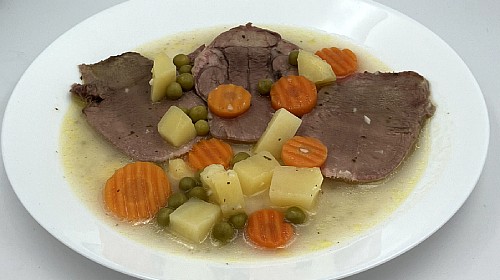 Lengua de ternera con verduras